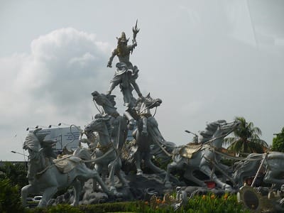 �����̐_�lDX