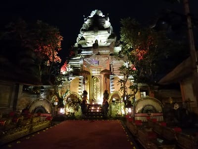 �����̐_�lDX