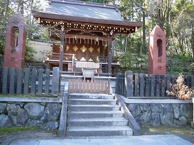 �����̐_�lDX