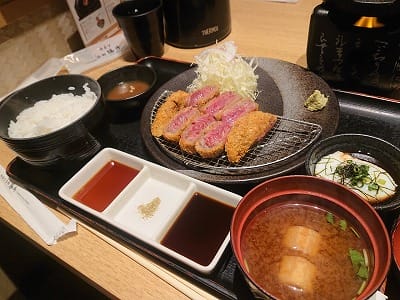 �����̐_�lDX