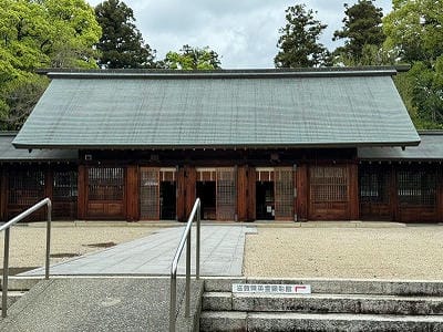 �����̐_�lDX