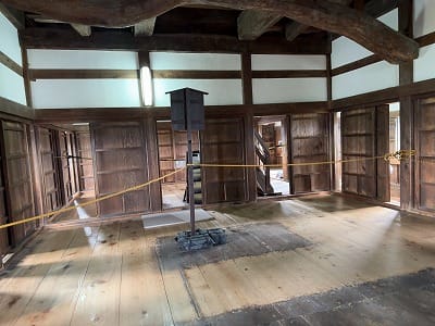 �����̐_�lDX