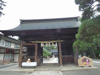 �����̐_�lDX