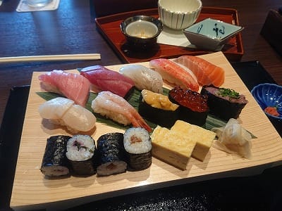 �����̐_�lDX