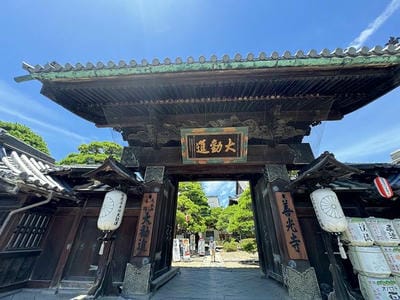 �����̐_�lDX