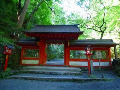 �����̐_�lDX