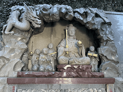 �����̐_�lDX